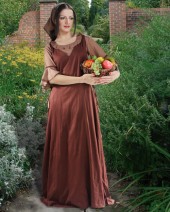 Margryte Gown